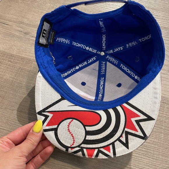 Toronto Blue Jays baseball cap - Picture 2 of 3